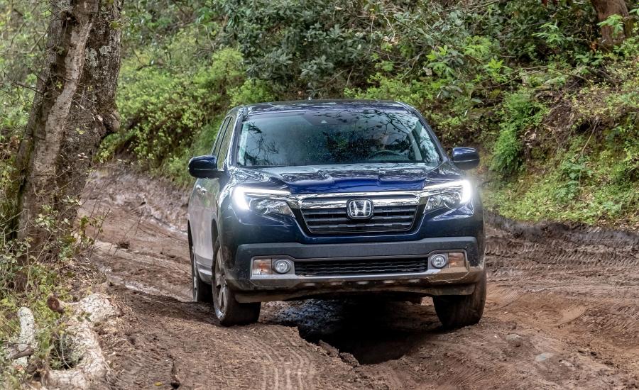  Honda Ridgeline 2016 года  (фото 10 из 40)